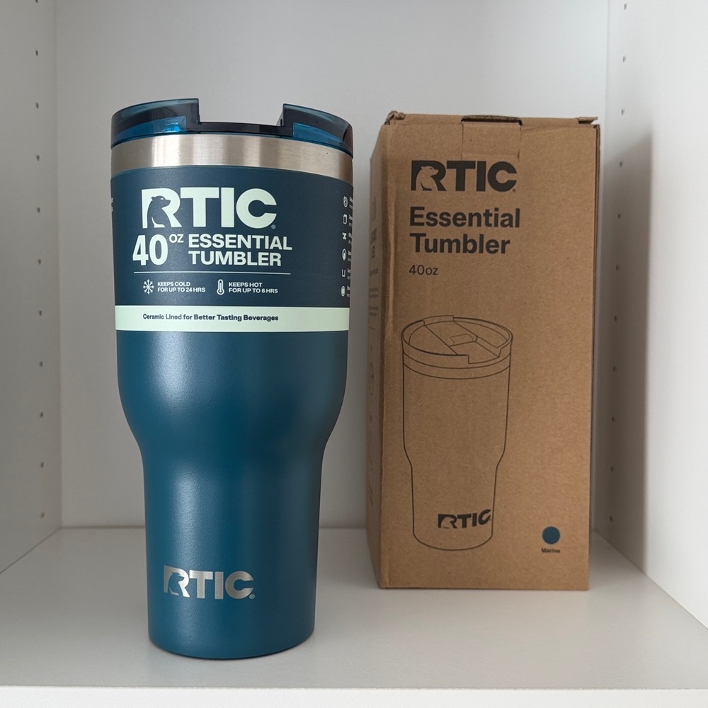 RTIC Essential Tumbler - Marine Blue - 40oz - Brand New in Box - Travel Lid